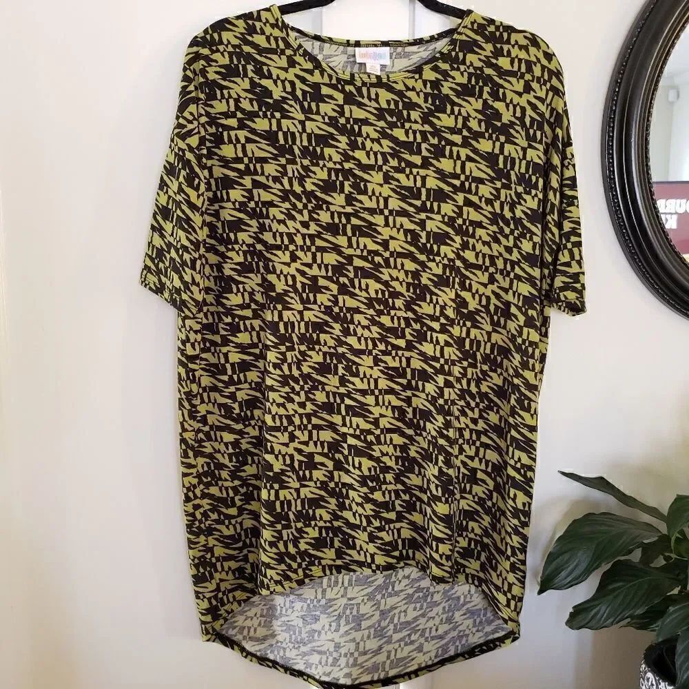 LuLaRoe Simply Comfortable Patterned Top